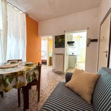 Santa Fe 7 Posti Letto Rif A812 * San Benedetto del Tronto